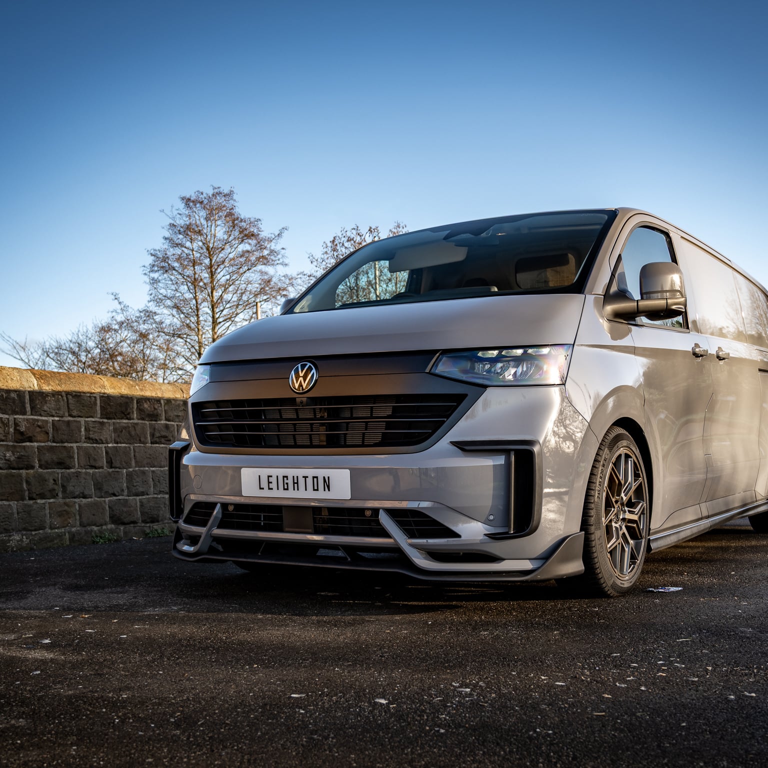 LV-S-29 VW T7 Transporter LV-S Frontansatz & Splitter – Bild 1